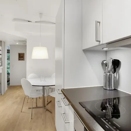 2-bedroom In The Heart Of Apartment Copenhagen
