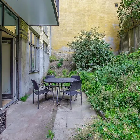 2-bedroom In The Heart Of Copenhagen