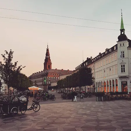 2-bedroom In The Heart Of Apartment *